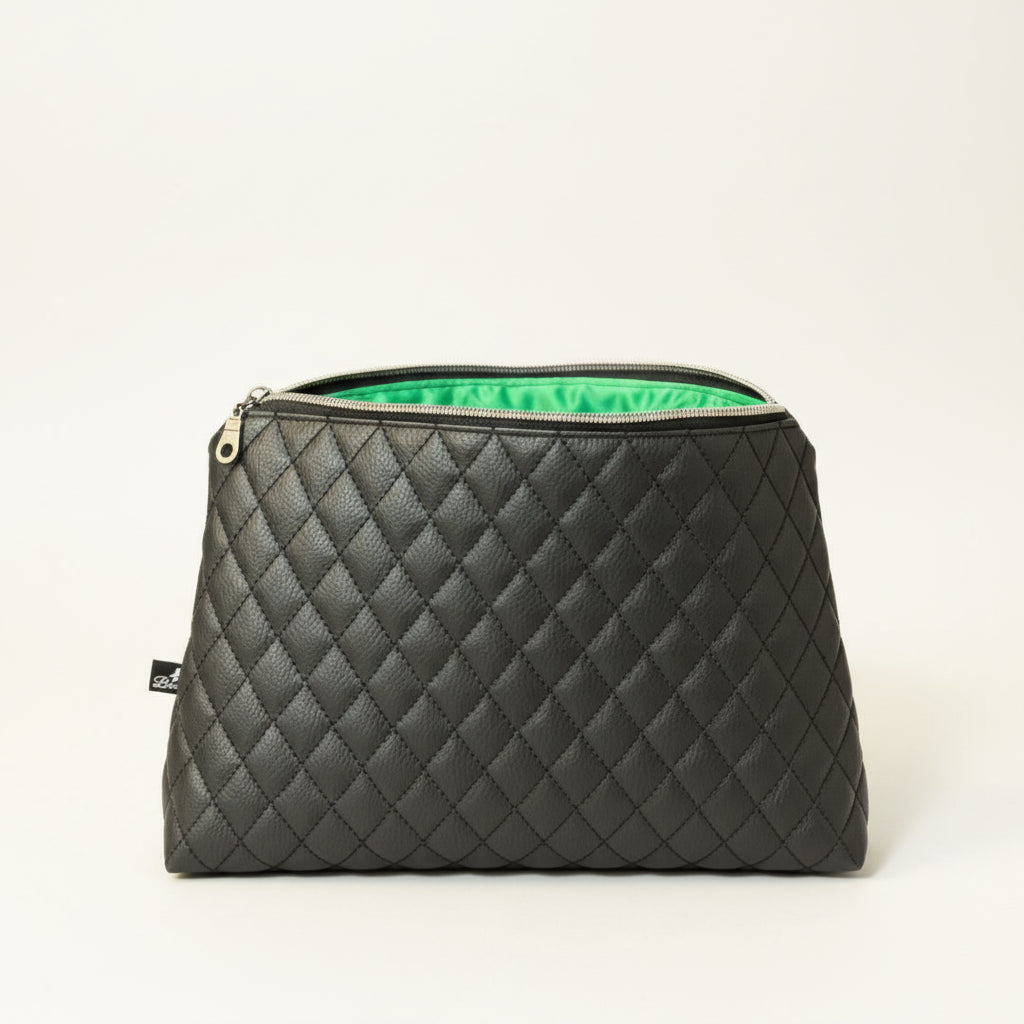 Quilted Toiletry Bag - Detail